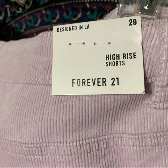 Shorts - Picture 3 of 4